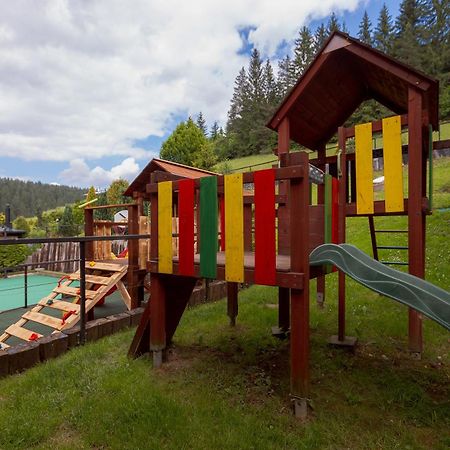 Wellness Rezort Janosikov Dvor Зазрива Экстерьер фото