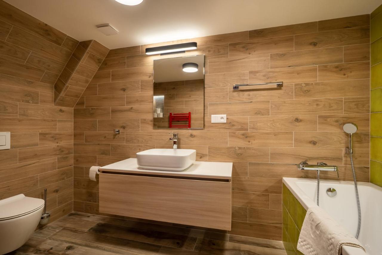 Wellness Rezort Janosikov Dvor Зазрива Экстерьер фото