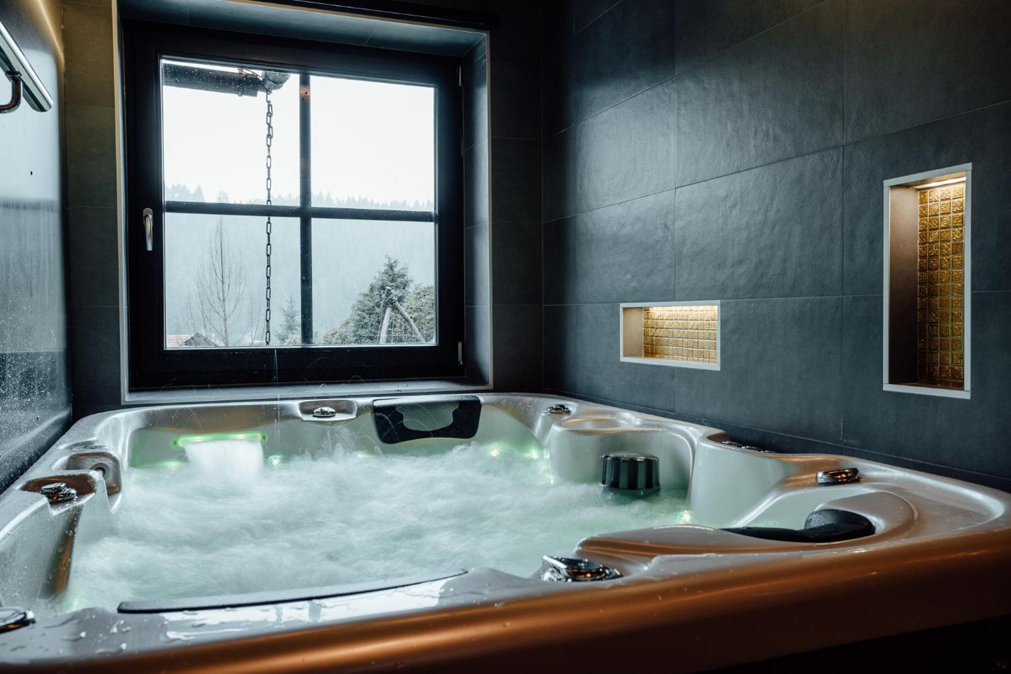 Wellness Rezort Janosikov Dvor Зазрива Экстерьер фото